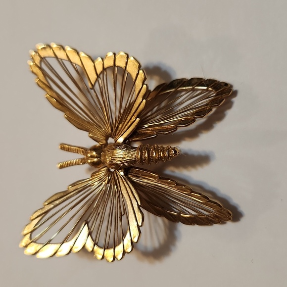 Vintage Brooches - Picture 4 of 4